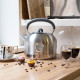 Elektrická konvice Vintage Cuisine v retro stylu 1,7 l 2200 W Metallic